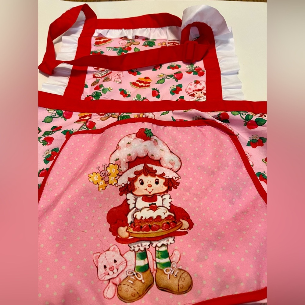 Strawberry Shortcake Ruffle Trimmed Apron, Pocket Front & Adjustable Nec… - Picture 2 of 7
